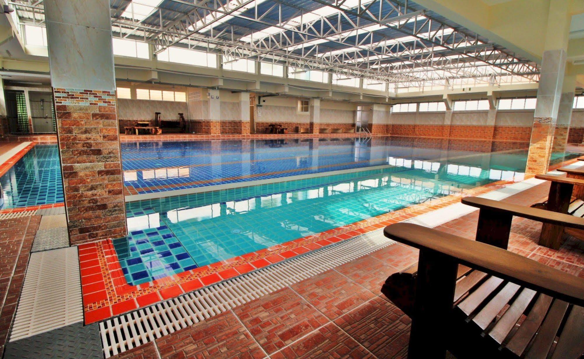 Ac Sport Village Бангкок Экстерьер фото